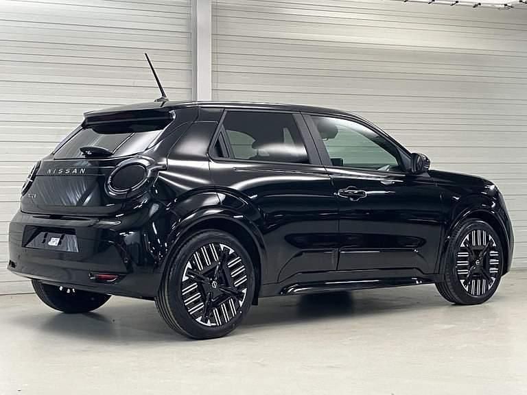 Nieuw Nissan Micra 110 kW (150 PK) 2025 Mystery black Hatchback