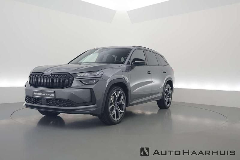 Grijs Nieuw 2025 Skoda Kodiaq Business Line SUV | € 49.900 (Eerlijke prijs) - Afbeelding 1/3