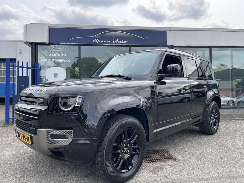 Zwart Occasion 2022 Land Rover Defender Van | € 67.754 (Eerlijke prijs) - Afbeelding 1/4