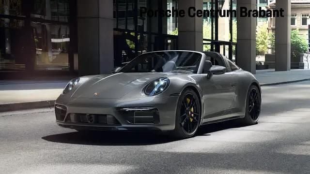 Grijs (metallic) Gebruikt 2022 Porsche 911 Cabriolet | € 204.750 (Eerlijke prijs) - Afbeelding 1/4