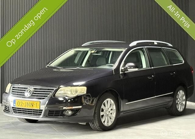 Zwart Gebruikt 2009 VW Passat Trendline Stationwagen | € 1.999 (Eerlijke prijs) - Afbeelding 1/4