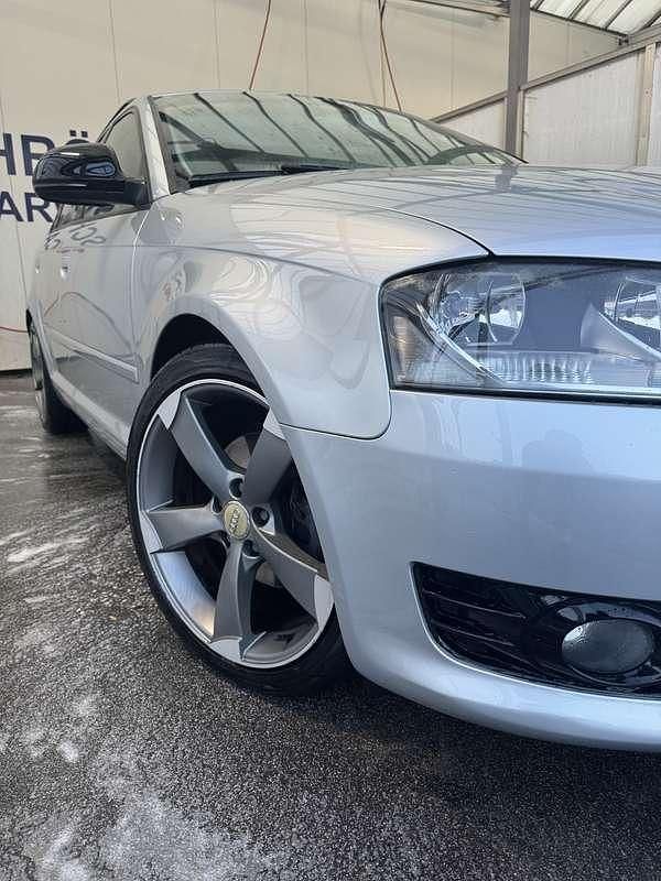 Occasion Audi A3 160 PK (117 kW) 2009 Grijs Hatchback