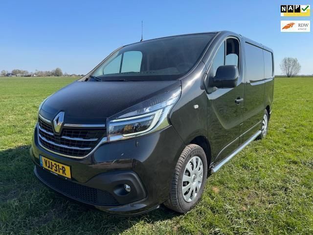 Zwart Gebruikt 2021 Renault Trafic Luxe Van | € 21.250 (Iets duurder) - Afbeelding 1/4