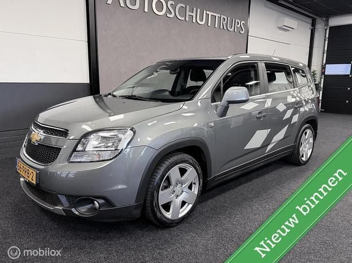 Grijs Gebruikt 2011 Chevrolet Orlando LTZ MPV | € 5.949 - Afbeelding 1/4