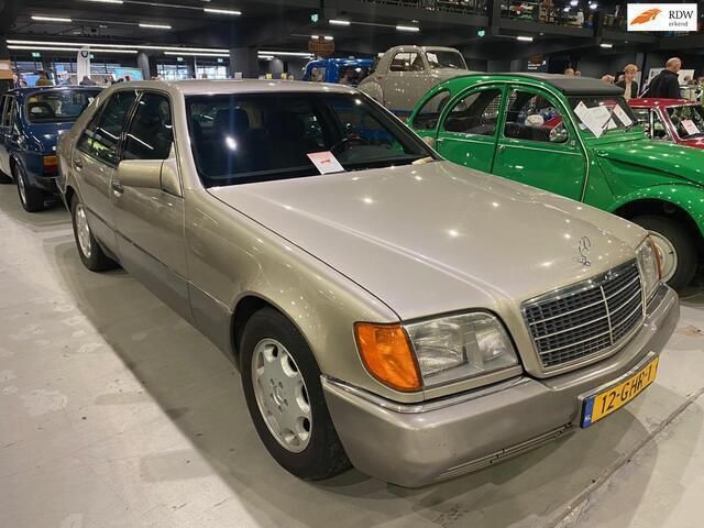 Beige Gebruikt 1993 Mercedes S350 Classic Sedan | € 10.750 - Afbeelding 1/4