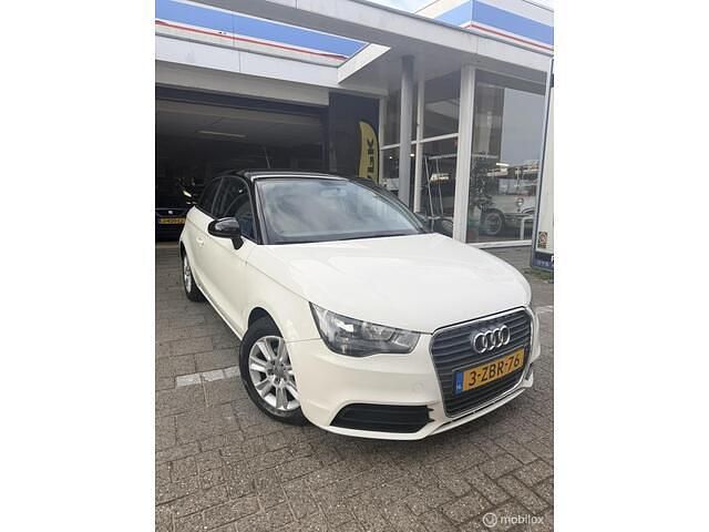 Occasion Audi A1 Attraction 86 PK (63 kW) 2010 Wit Hatchback