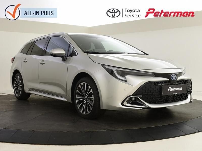 Grijs, metallic lak Nieuw 2025 Toyota Corolla Edition Stationwagen | € 36.899 - Afbeelding 1/4