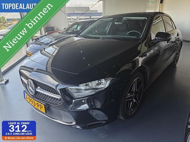 Zwart Gebruikt 2019 Mercedes A160 AMG Hatchback | € 19.250 (Goede deal) - Afbeelding 1/4