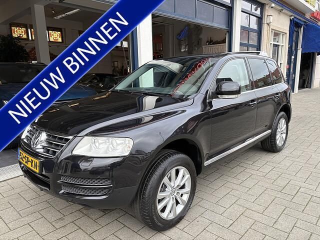 Zwart Occasion 2005 VW Touareg SUV | € 3.799 (Eerlijke prijs) - Afbeelding 1/4