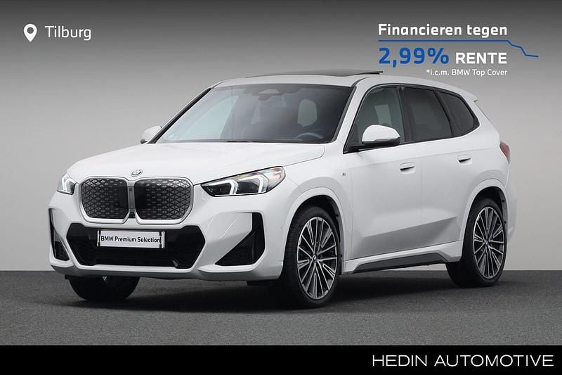Wit Gebruikt 2024 BMW iX1 M Sport SUV | € 43.880 (Eerlijke prijs) - Afbeelding 1/4