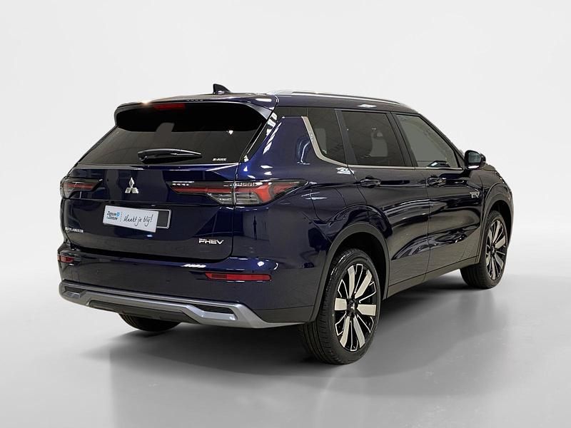 Nieuw Mitsubishi Outlander P-HEV Edition 306 PK (225 kW) 2025 Blauw, metallic lak SUV