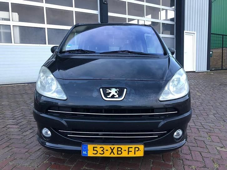 Occasion Peugeot 1007 73 PK (53 kW) 2007 MPV
