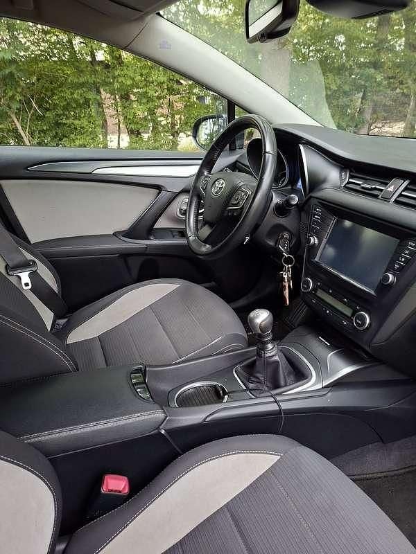 Gebruikt 2015 Toyota Avensis Comfort Stationwagen | € 6.999 (Super prijs) - Afbeelding 1/4