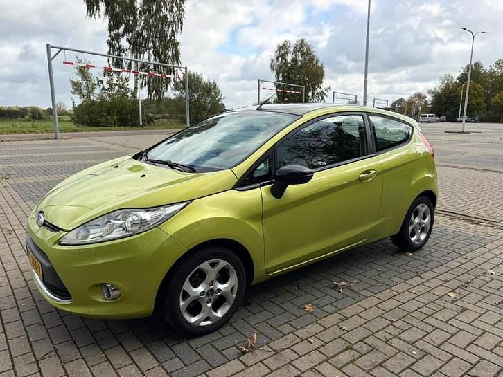 Gebruikt 2009 Ford Fiesta | € 2.495 - Afbeelding 1/1