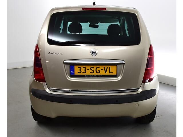 Occasion Lancia Musa 97 PK (71 kW) 2006 Beige MPV