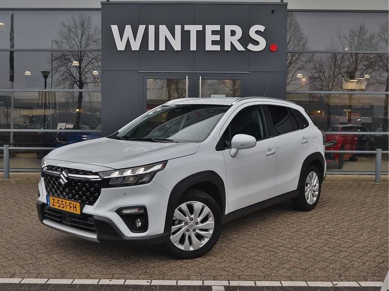 Wit Occasion 2024 Suzuki SX4 S-Cross SUV | € 27.845 (Eerlijke prijs) - Afbeelding 1/4