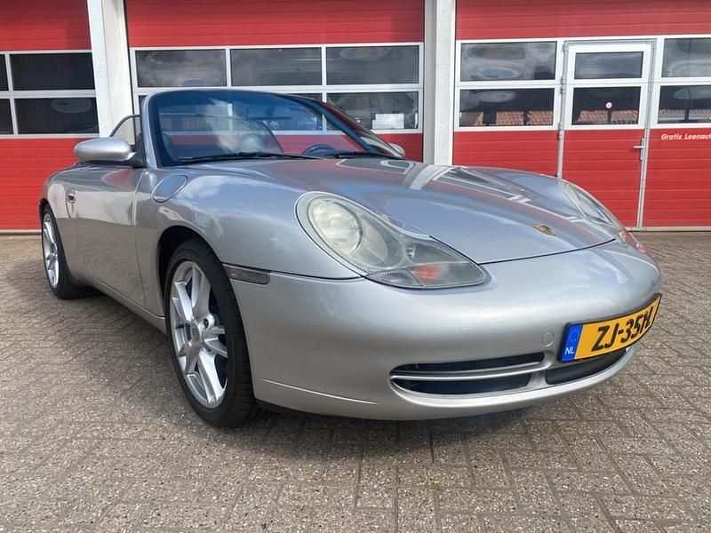 Grijs (metallic) Gebruikt 2000 Porsche 911 Carrera Cabriolet Cabriolet | € 25.850 (Super prijs) - Afbeelding 1/4
