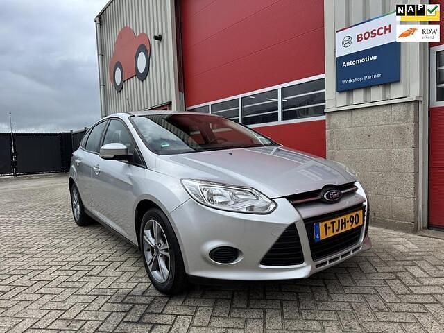 Occasion Ford Focus 101 PK (74 kW) 2014 Grijs Hatchback