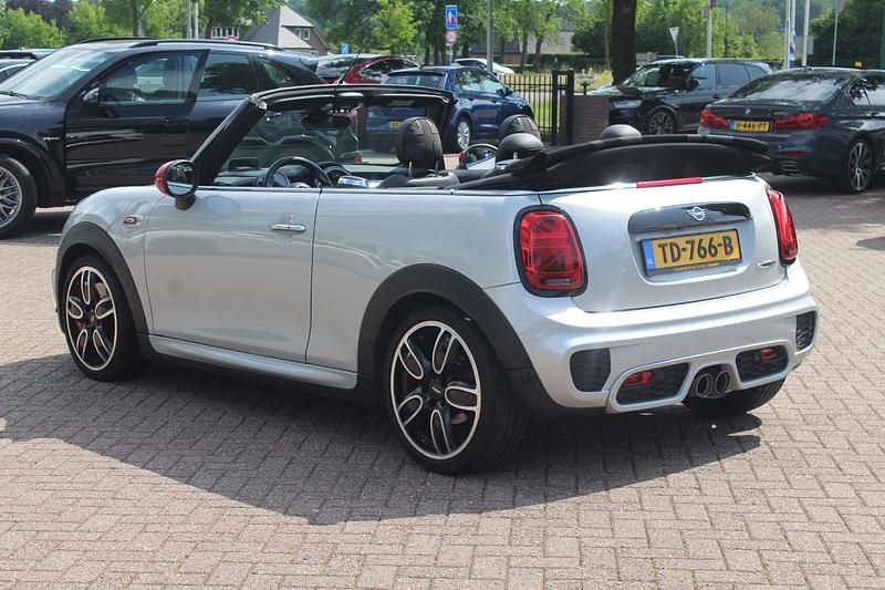 Occasion Mini John Cooper Works Cabriolet Chili 233 PK (171 kW) 2018 Wit Cabriolet
