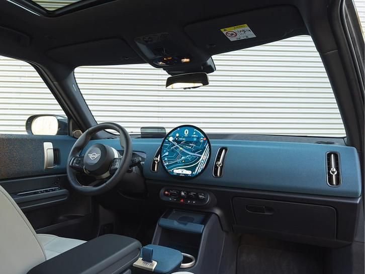 Occasion Mini Countryman Favoured 170 PK (125 kW) 2025 Zwart SUV