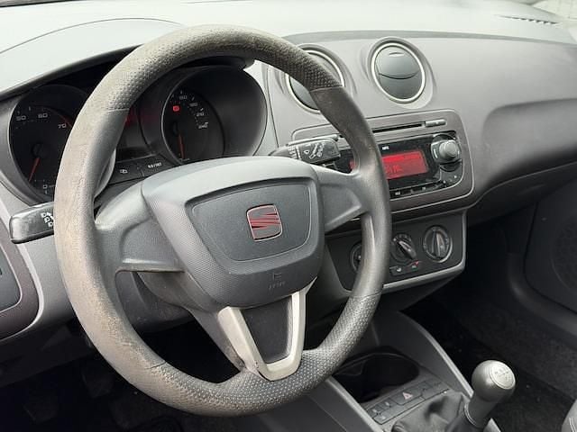 Occasion Seat Ibiza 60 PK (44 kW) 2010 Rood Hatchback