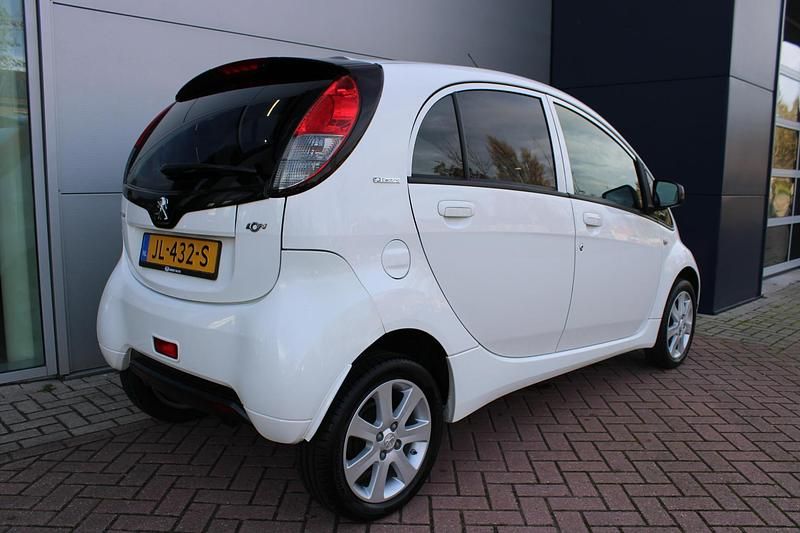 Occasion Peugeot iON Active 47 kW (64 PK) 2016 Wit Hatchback