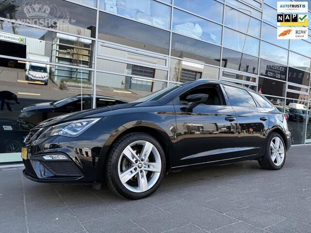 Zwart Gebruikt 2019 Seat Leon ST Business Stationwagen | € 12.950 (Super prijs) - Afbeelding 1/4