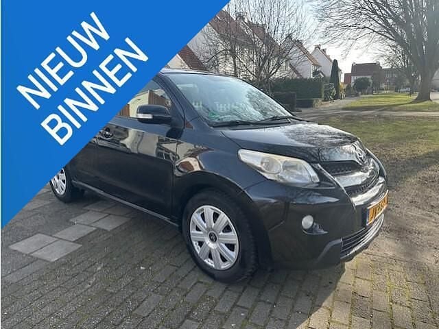 Zwart Occasion 2009 Toyota Urban Cruiser Hatchback | € 5.200 (Eerlijke prijs) - Afbeelding 1/4