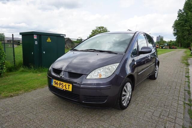 Grijs Gebruikt 2004 Mitsubishi Colt Inform Hatchback | € 1.950 (Eerlijke prijs) - Afbeelding 1/4