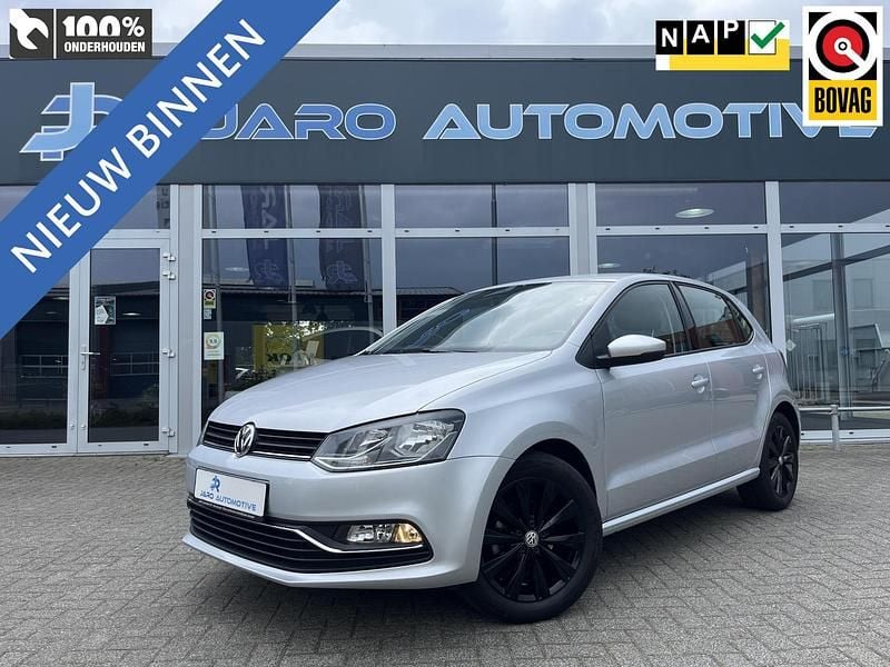 Grijs Gebruikt 2017 VW Polo Highline Hatchback | € 11.895 (Eerlijke prijs) - Afbeelding 1/4