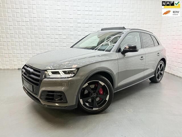 Grijs, metallic lak Gebruikt 2017 Audi SQ5 Comfort SUV | € 43.499 - Afbeelding 1/4