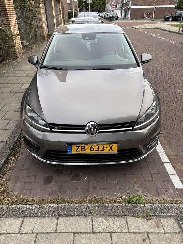 Grijs Gebruikt 2014 VW Golf VII Highline Hatchback | € 13.750 (Duur) - Afbeelding 1/4