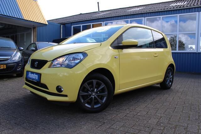 Geel Gebruikt 2013 Seat Mii Style Hatchback | € 5.222 (Eerlijke prijs) - Afbeelding 1/4