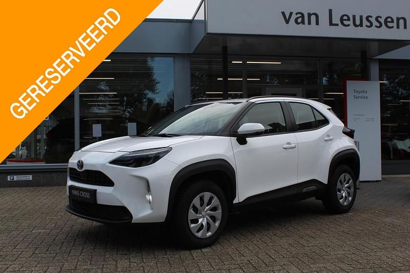 Wit Gebruikt 2025 Toyota Yaris Cross SUV | € 25.900 (Super prijs) - Afbeelding 1/4