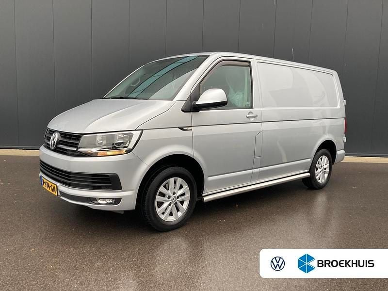 Grijs Gebruikt 2017 VW T6 Highline Van | € 18.772 (Goede deal) - Afbeelding 1/2