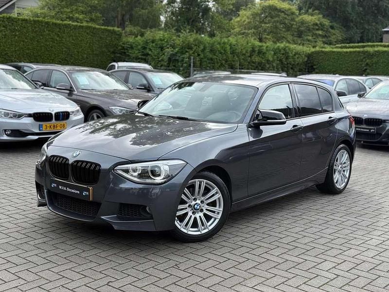 Grijs Gebruikt 2015 BMW 116 Executive Hatchback | € 12.950 (Duur) - Afbeelding 1/4