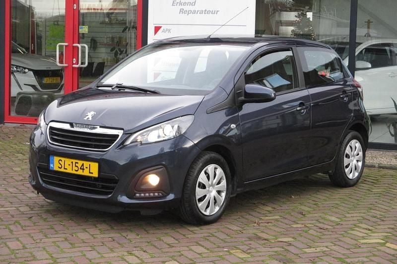 Blauw (metallic) Gebruikt 2018 Peugeot 108 Active Hatchback | € 7.950 (Goede deal) - Afbeelding 1/4