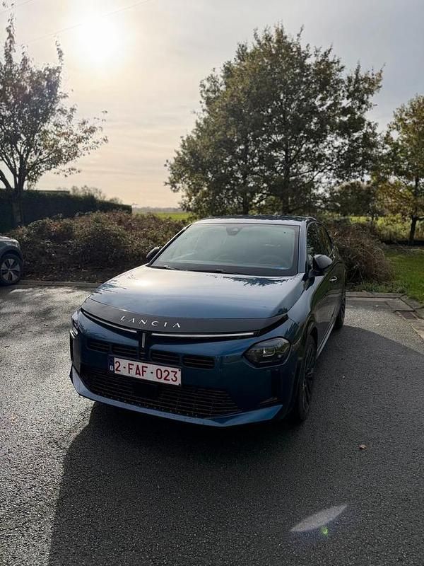 Gebruikt 2025 Lancia Ypsilon Hatchback | € 22.000 - Afbeelding 1/4