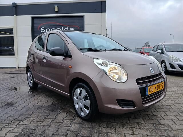 Bruin (metallic) Occasion 2009 Suzuki Alto Hatchback | € 1.999 (Eerlijke prijs) - Afbeelding 1/4