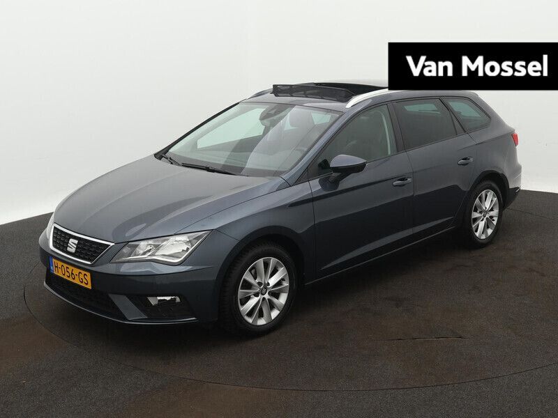 Grijs Gebruikt 2020 Seat Leon ST Style Stationwagen | € 17.944 (Iets duurder) - Afbeelding 1/4