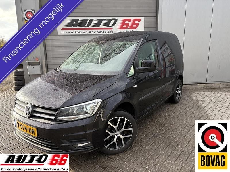 Zwart Occasion 2017 VW Caddy Highline MPV | € 10.495 (Super prijs) - Afbeelding 1/4
