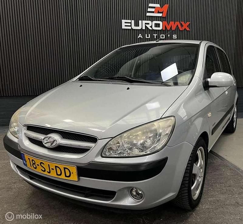 Grijs Gebruikt 2006 Hyundai Getz Edition Hatchback | € 1.949 (Eerlijke prijs) - Afbeelding 1/3