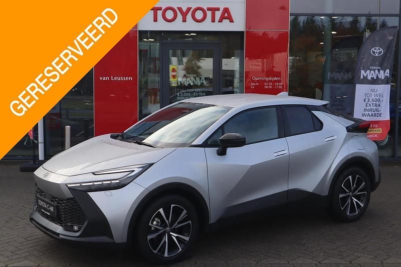 Zilver Gebruikt 2024 Toyota C-HR Edition SUV | € 31.400 (Goede deal) - Afbeelding 1/4