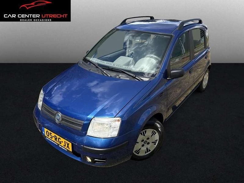 Blauw, metallic lak Gebruikt 2005 Fiat Panda Hatchback | € 2.350 (Iets duurder) - Afbeelding 1/4