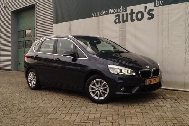 Occasion BMW 216 Executive 156 PK (114 kW) 2016 Blauw, metallic lak MPV