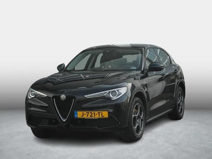Zwart Occasion 2019 Alfa Romeo Stelvio Super SUV | € 30.989 (Goede deal) - Afbeelding 1/4