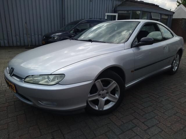 Grijs Gebruikt 1999 Peugeot 406 Coupe Coupé | € 1.999 - Afbeelding 1/4