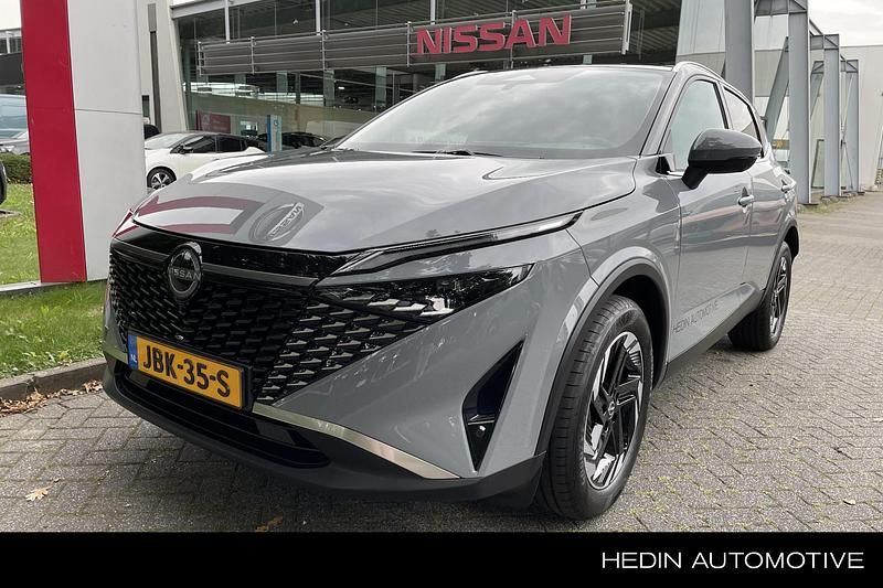 Grijs, metallic lak Occasion 2025 Nissan Qashqai Pack SUV | € 37.890 (Eerlijke prijs) - Afbeelding 1/4