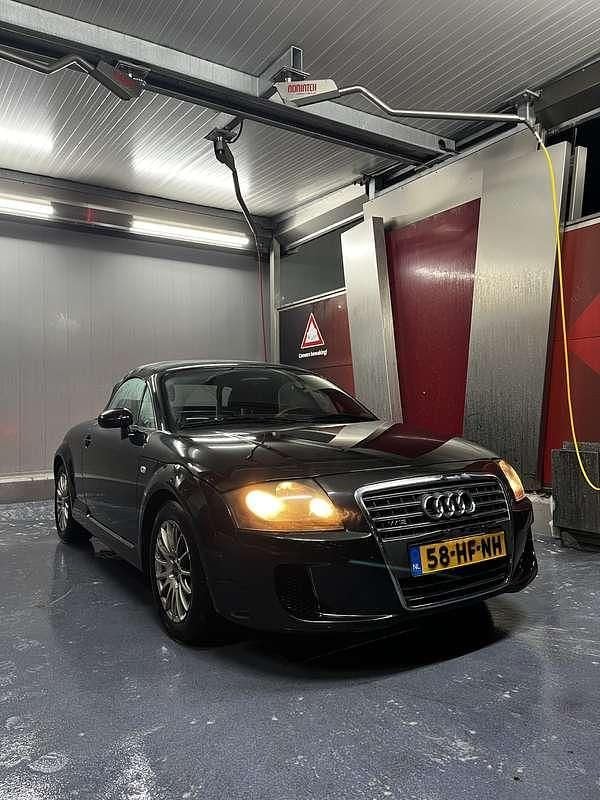 Zwart Occasion 2001 Audi TT Cabriolet | € 1.000 (Eerlijke prijs) - Afbeelding 1/4