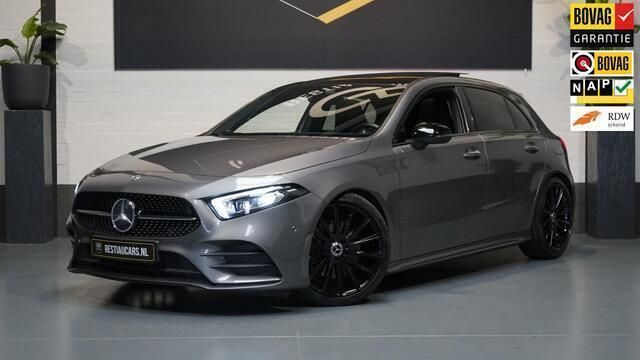 Grijs Gebruikt 2019 Mercedes A220 Premium Hatchback | € 32.950 - Afbeelding 1/4